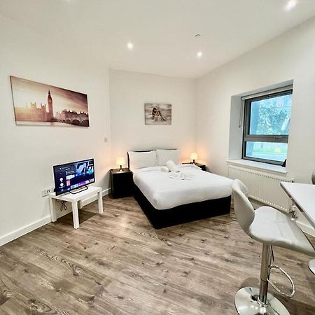 Alarabi Apartments-Studio Flat Croydon Exterior foto