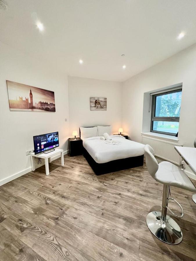 Alarabi Apartments-Studio Flat Croydon Exterior foto